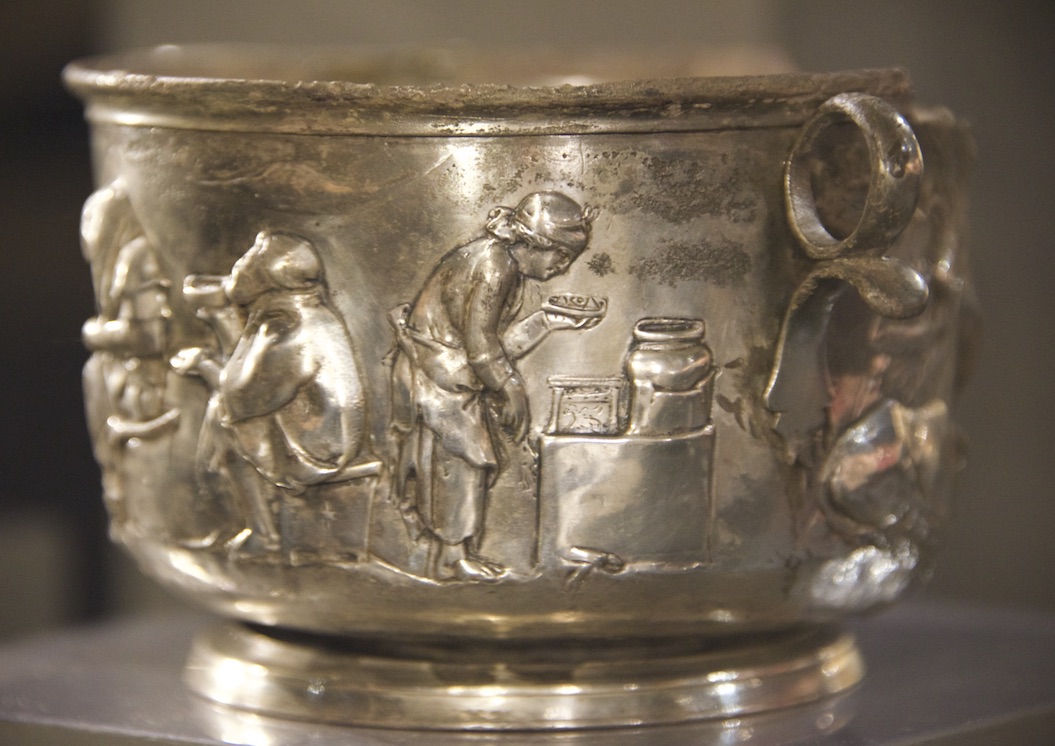 Image of Silver cup from Casa del Menandro in Pompeii